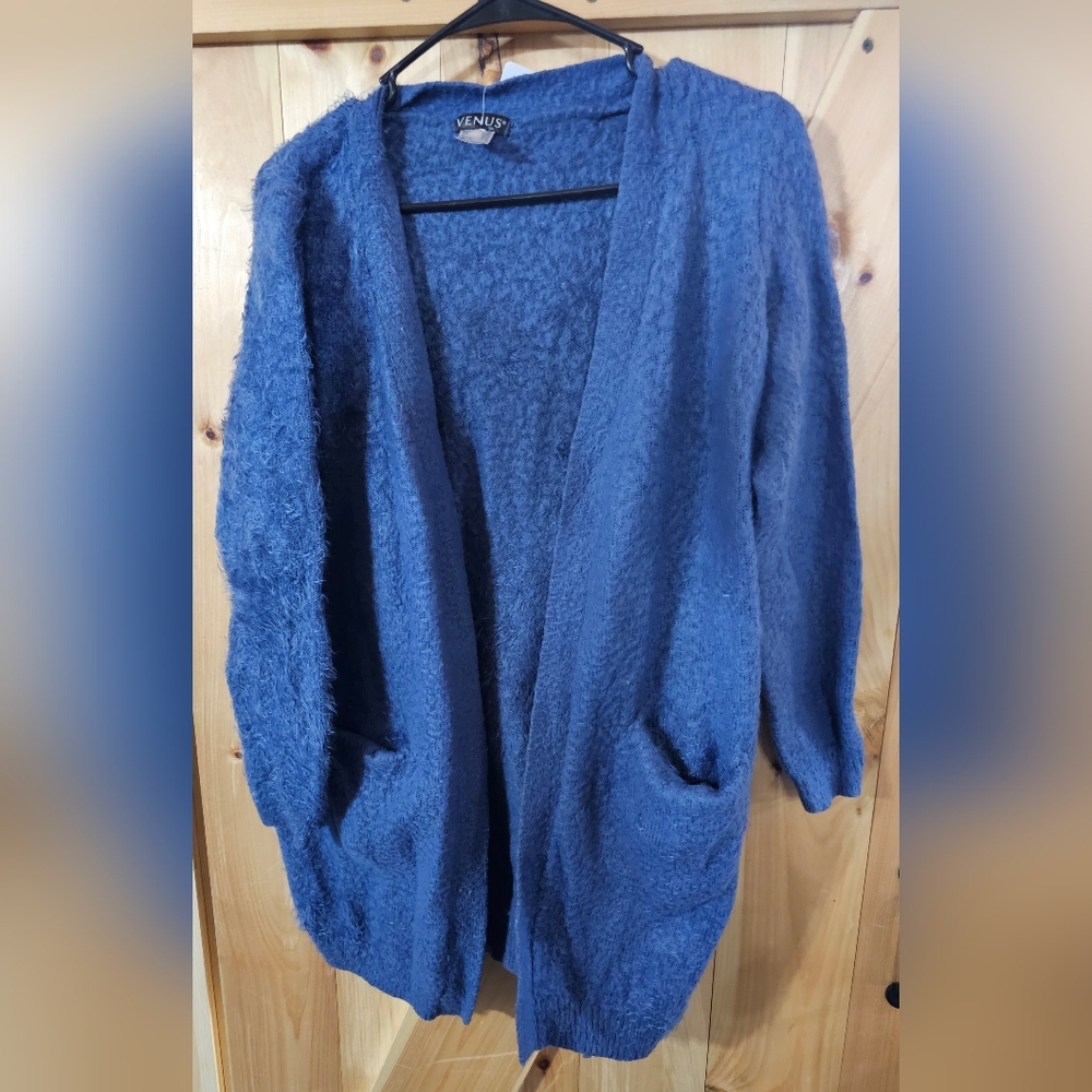 Venus sweater